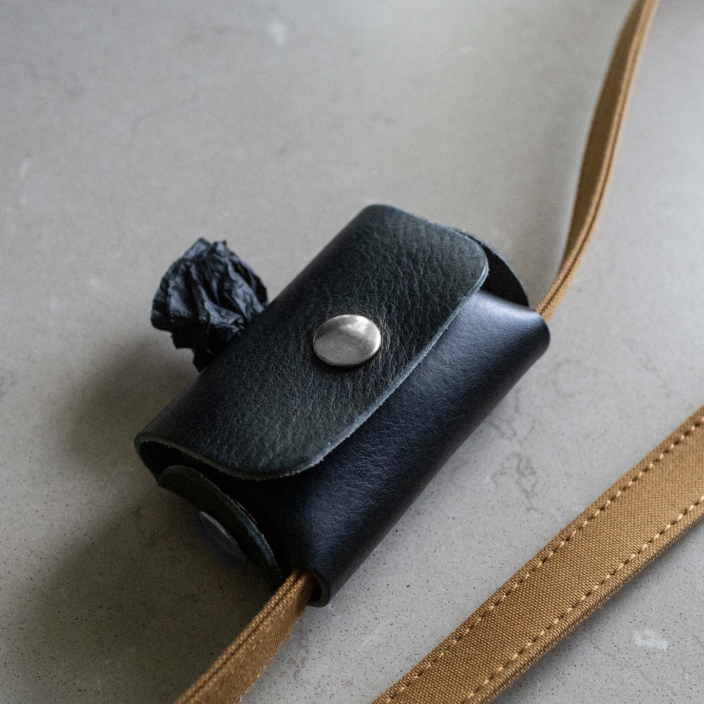 Denjo - Stockholm Leather Poop Bag Dispenser in Black